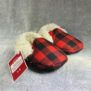Holiday Time Slippers Plaid‎ Size 5-6 unisex